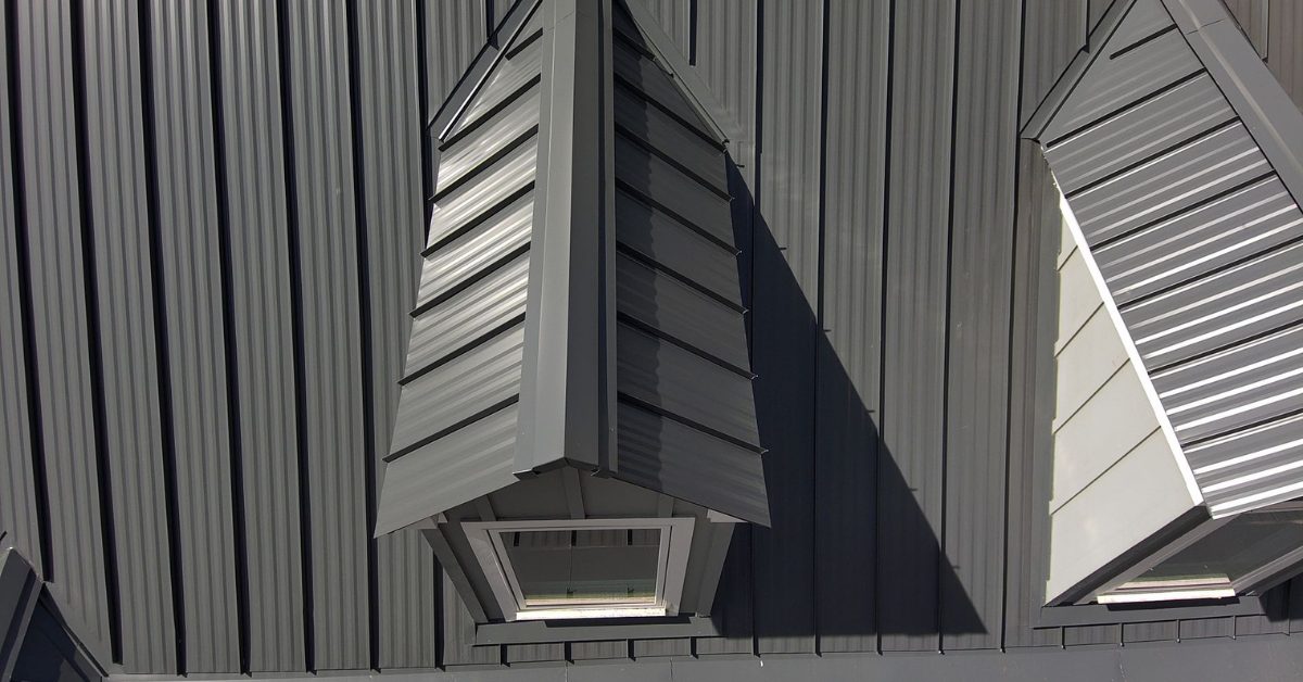 Bellwood Metal Roofing: Residential vs Commercial Explained